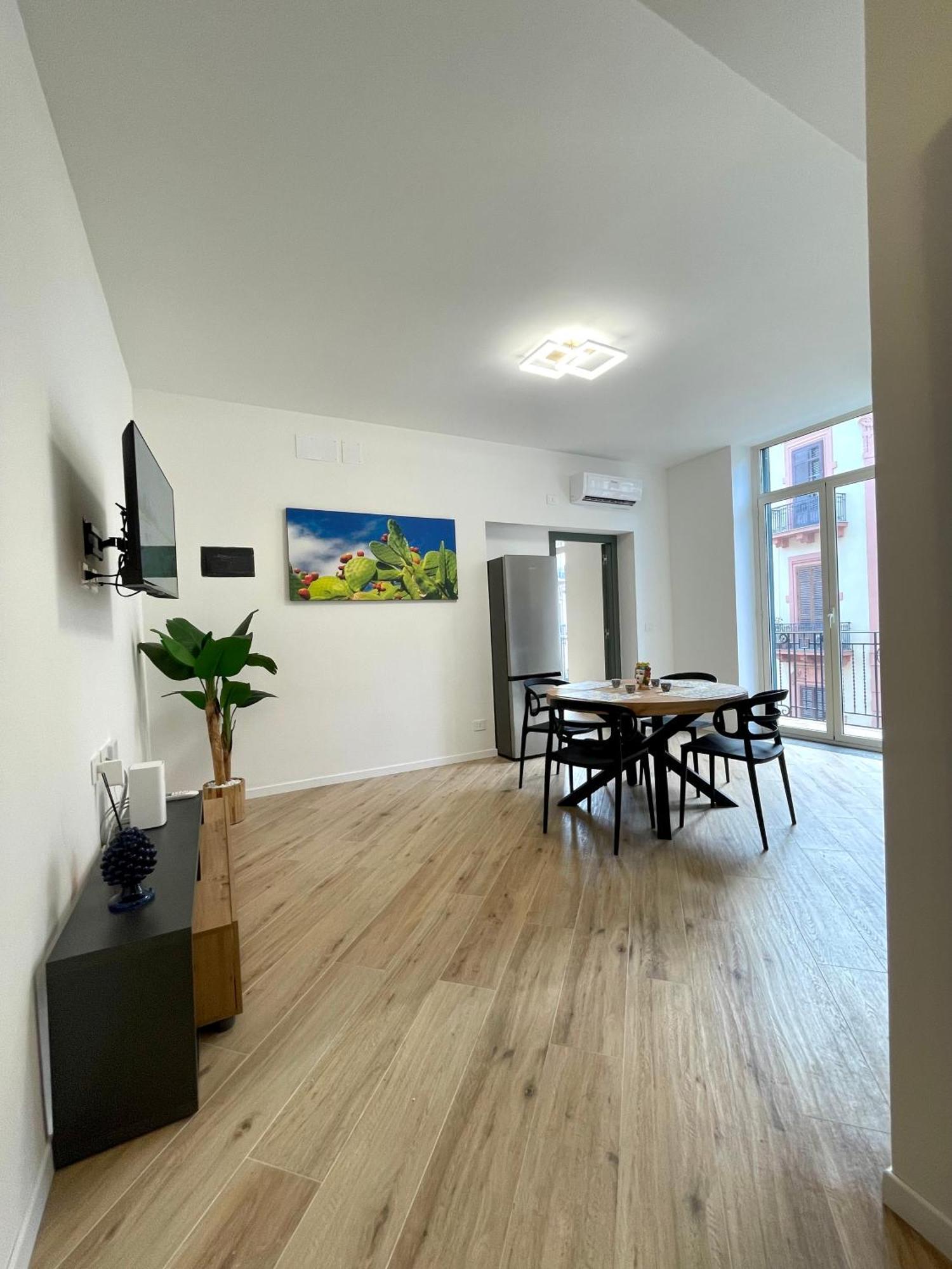 Ferienwohnung Lb Silviocentro Palermo Exterior foto