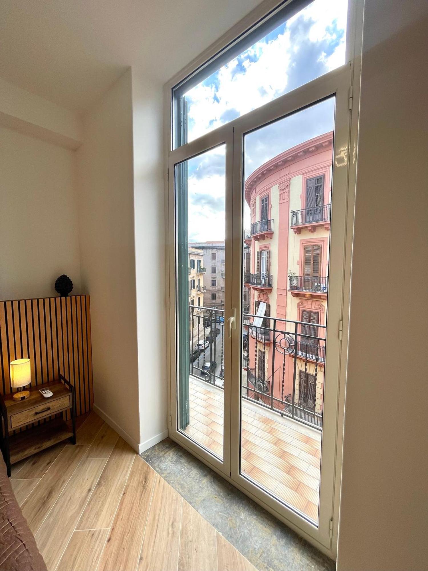 Ferienwohnung Lb Silviocentro Palermo Exterior foto
