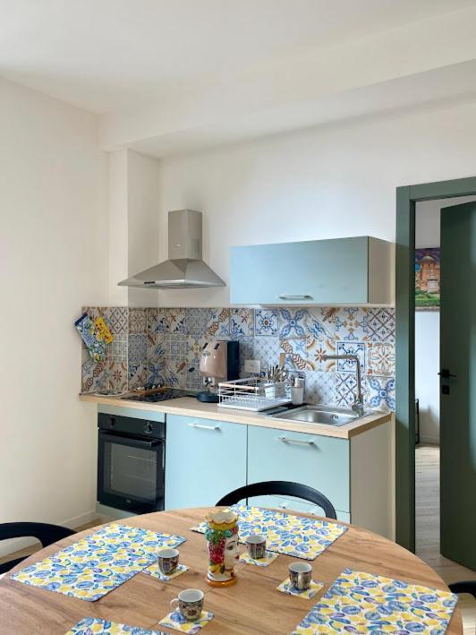 Ferienwohnung Lb Silviocentro Palermo Exterior foto